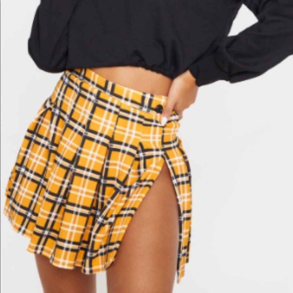 Yellow Checkered Pretty little thing skirt